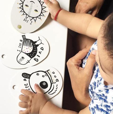 Wee Gallery嬰兒吊掛主題卡 日常散步